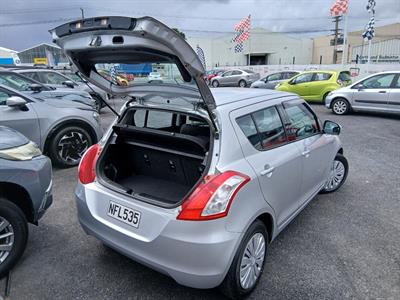 2015 Suzuki Swift - Thumbnail