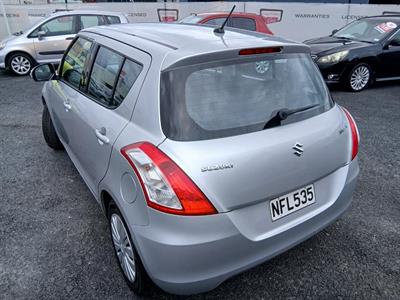 2015 Suzuki Swift - Thumbnail
