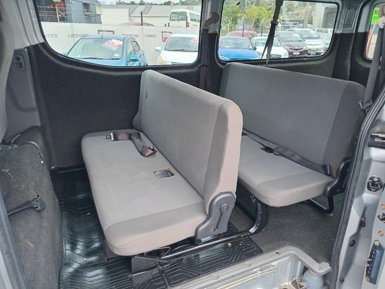 2012 Nissan CARAVAN