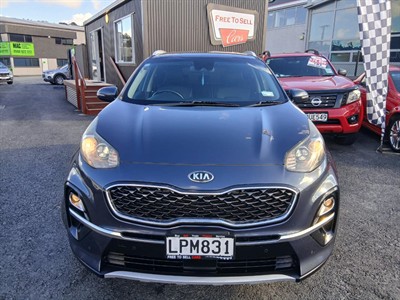 2018 Kia Sportage - Thumbnail