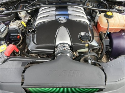2004 Holden COMMODORE - Thumbnail