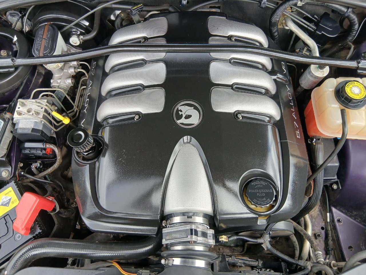 2004 Holden COMMODORE