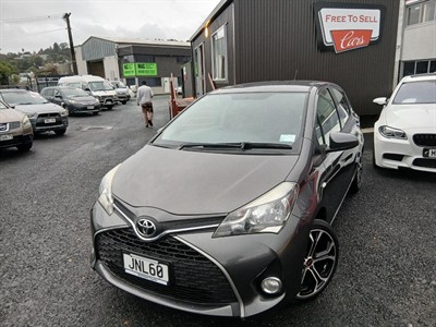 2016 Toyota Yaris - Thumbnail