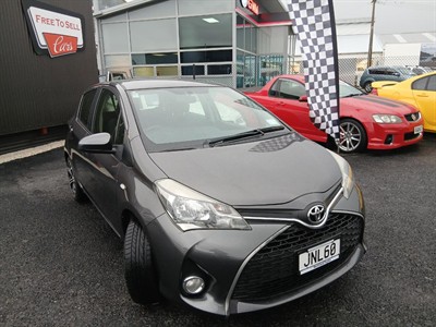 2016 Toyota Yaris - Thumbnail