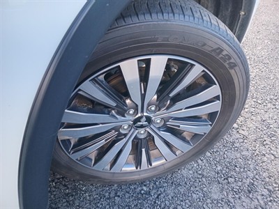 2019 Mitsubishi Outlander - Thumbnail