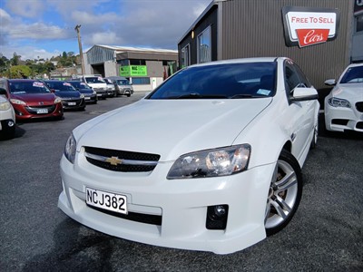 2006 Holden COMMODORE - Thumbnail