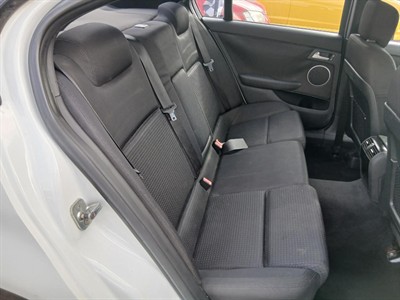 2006 Holden COMMODORE - Thumbnail