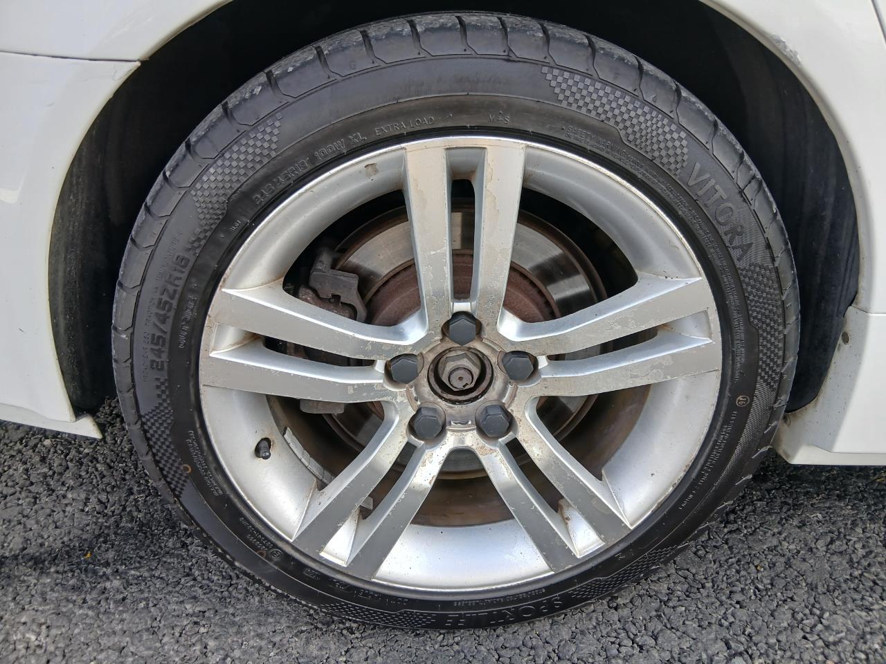 2006 Holden COMMODORE