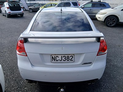2006 Holden COMMODORE - Thumbnail