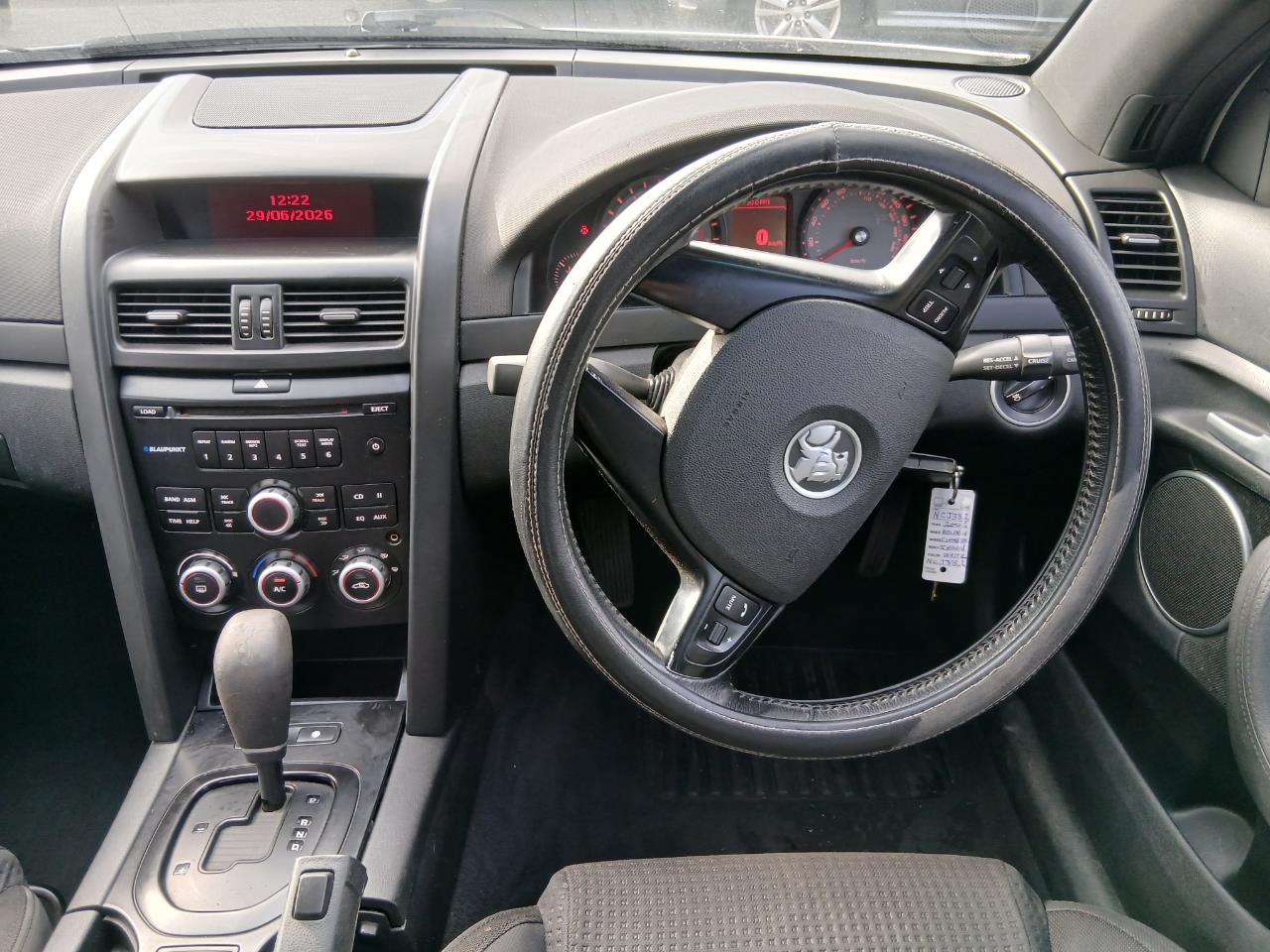 2006 Holden COMMODORE