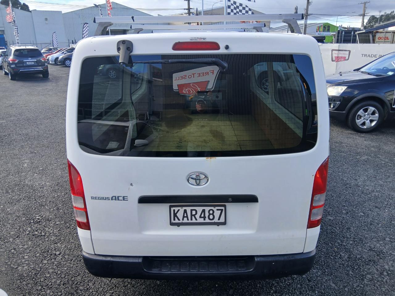 2010 Toyota HIACE