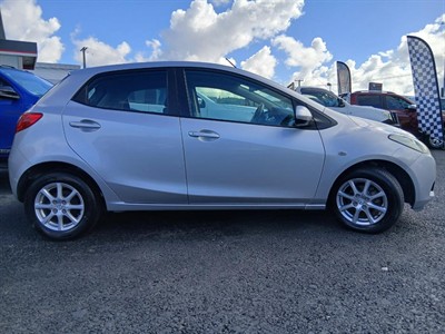 2010 Mazda Demio - Thumbnail