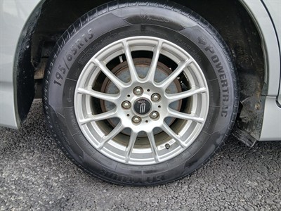 2012 Toyota WISH - Thumbnail