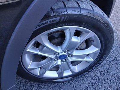 2015 Ford Kuga - Thumbnail
