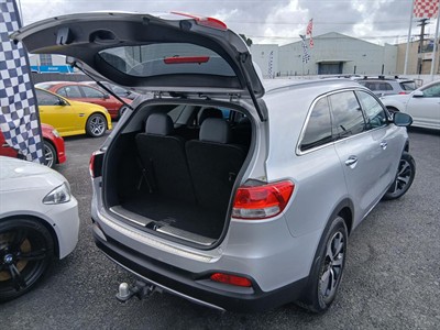 2017 Kia Sorento - Thumbnail