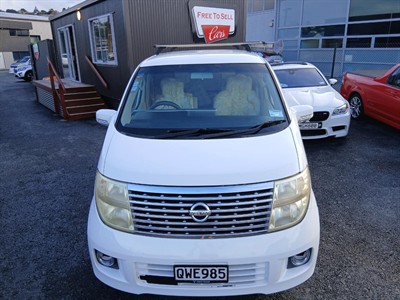 2005 Nissan ELGRAND - Thumbnail