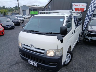 2006 Toyota HIACE - Thumbnail