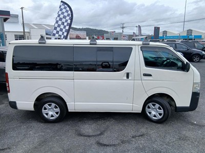 2006 Toyota HIACE - Thumbnail