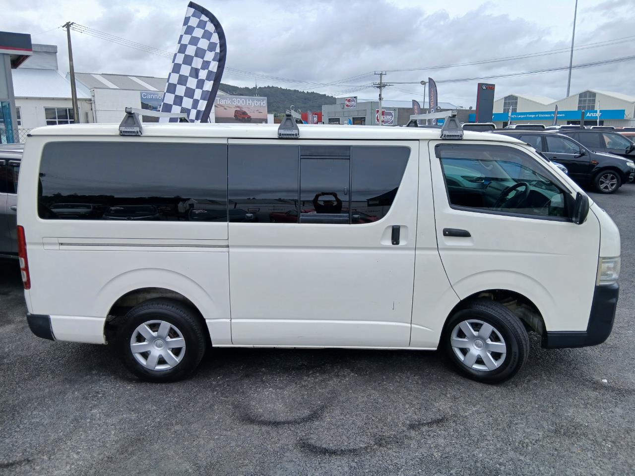2006 Toyota HIACE