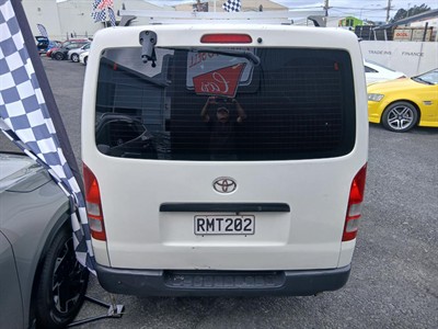 2006 Toyota HIACE - Thumbnail