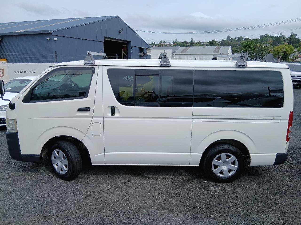 2006 Toyota HIACE