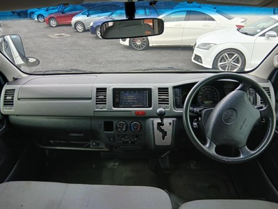 2006 Toyota HIACE - Thumbnail