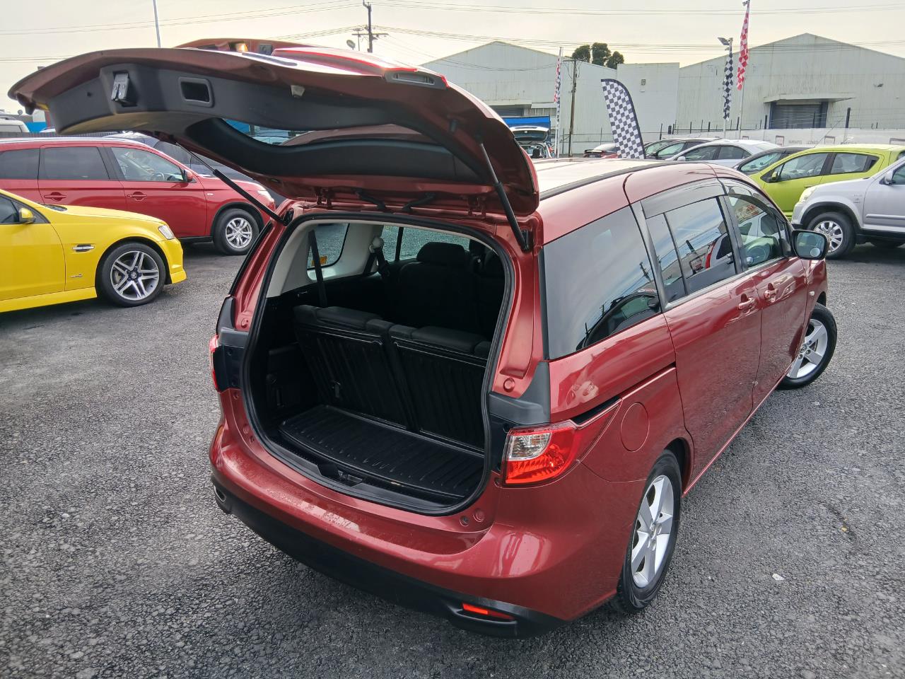 2013 Mazda PREMACY