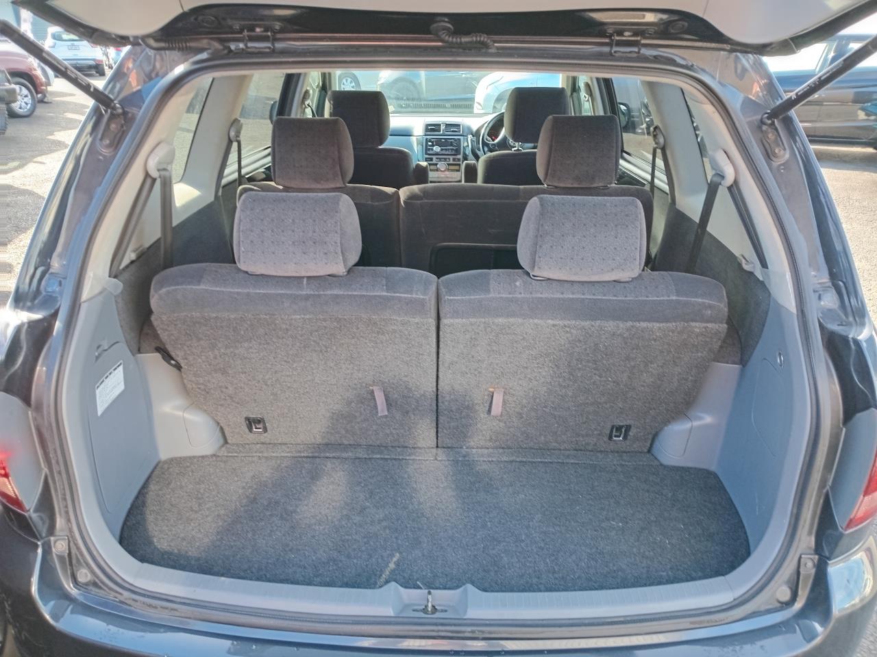 2001 Toyota IPSUM