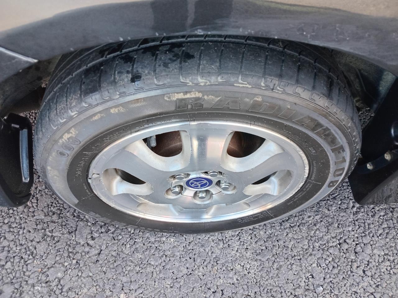 2001 Toyota IPSUM