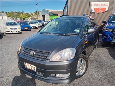 2001 Toyota IPSUM - Thumbnail