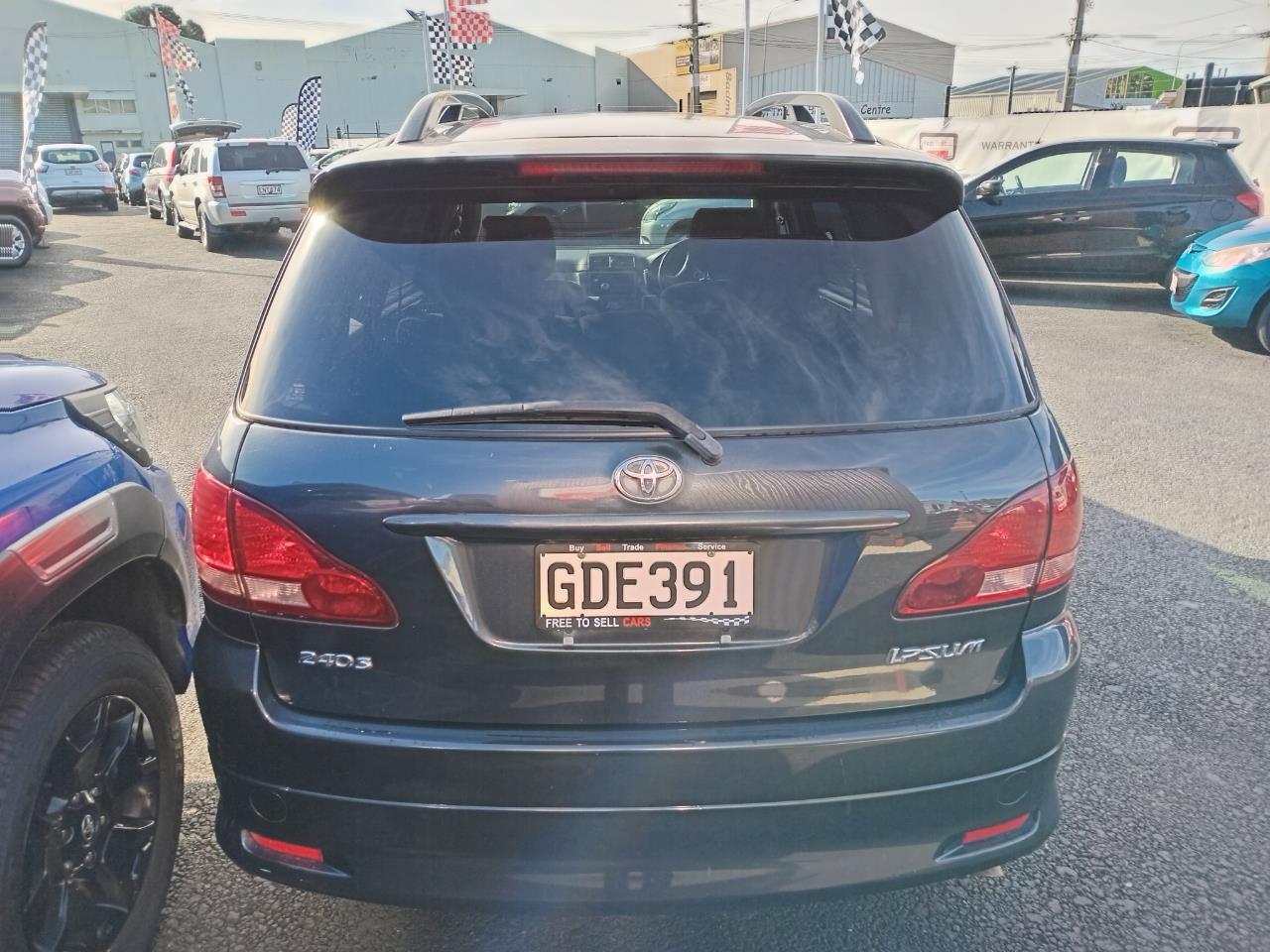 2001 Toyota IPSUM