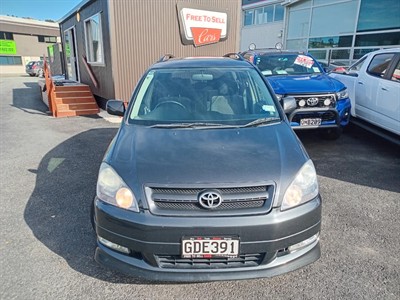 2001 Toyota IPSUM - Thumbnail