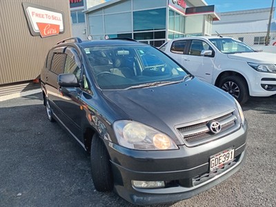 2001 Toyota IPSUM - Thumbnail
