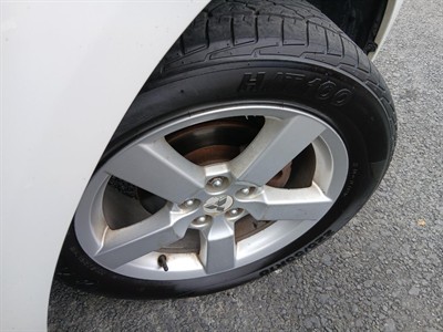 2006 Mitsubishi Outlander - Thumbnail