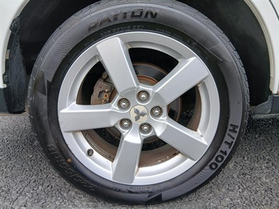 2006 Mitsubishi Outlander - Thumbnail