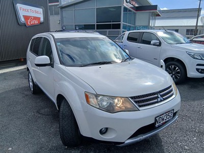 2006 Mitsubishi Outlander - Thumbnail