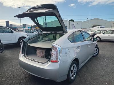 2013 Toyota Prius - Thumbnail