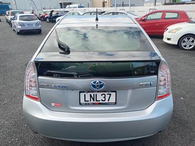 2013 Toyota Prius - Thumbnail