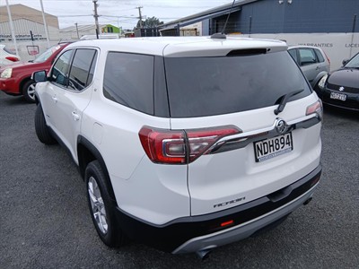 2018 Holden Acadia - Thumbnail