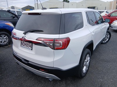 2018 Holden Acadia - Thumbnail