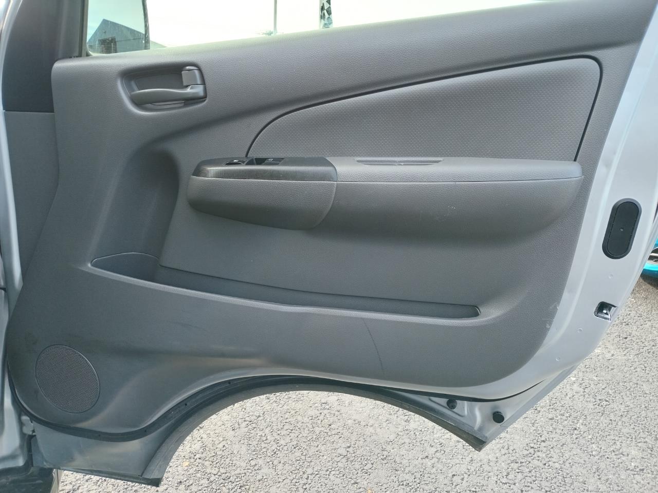 2017 Nissan CARAVAN