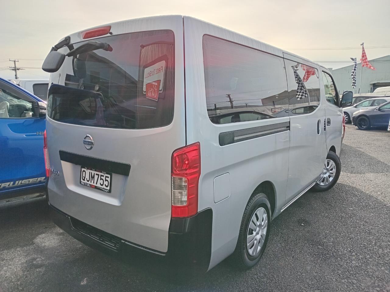 2017 Nissan CARAVAN