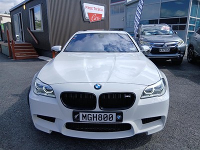 2015 BMW M5 - Thumbnail
