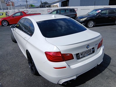2015 BMW M5 - Thumbnail