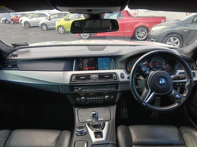 2015 BMW M5 - Thumbnail