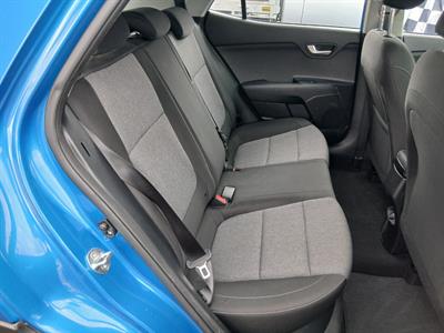 2024 Kia Stonic - Thumbnail