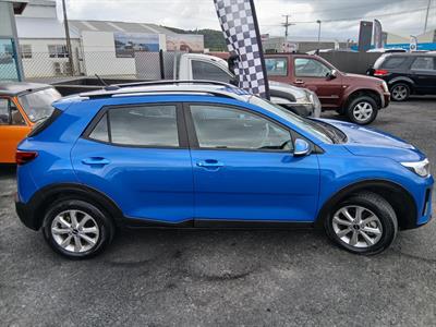 2024 Kia Stonic - Thumbnail