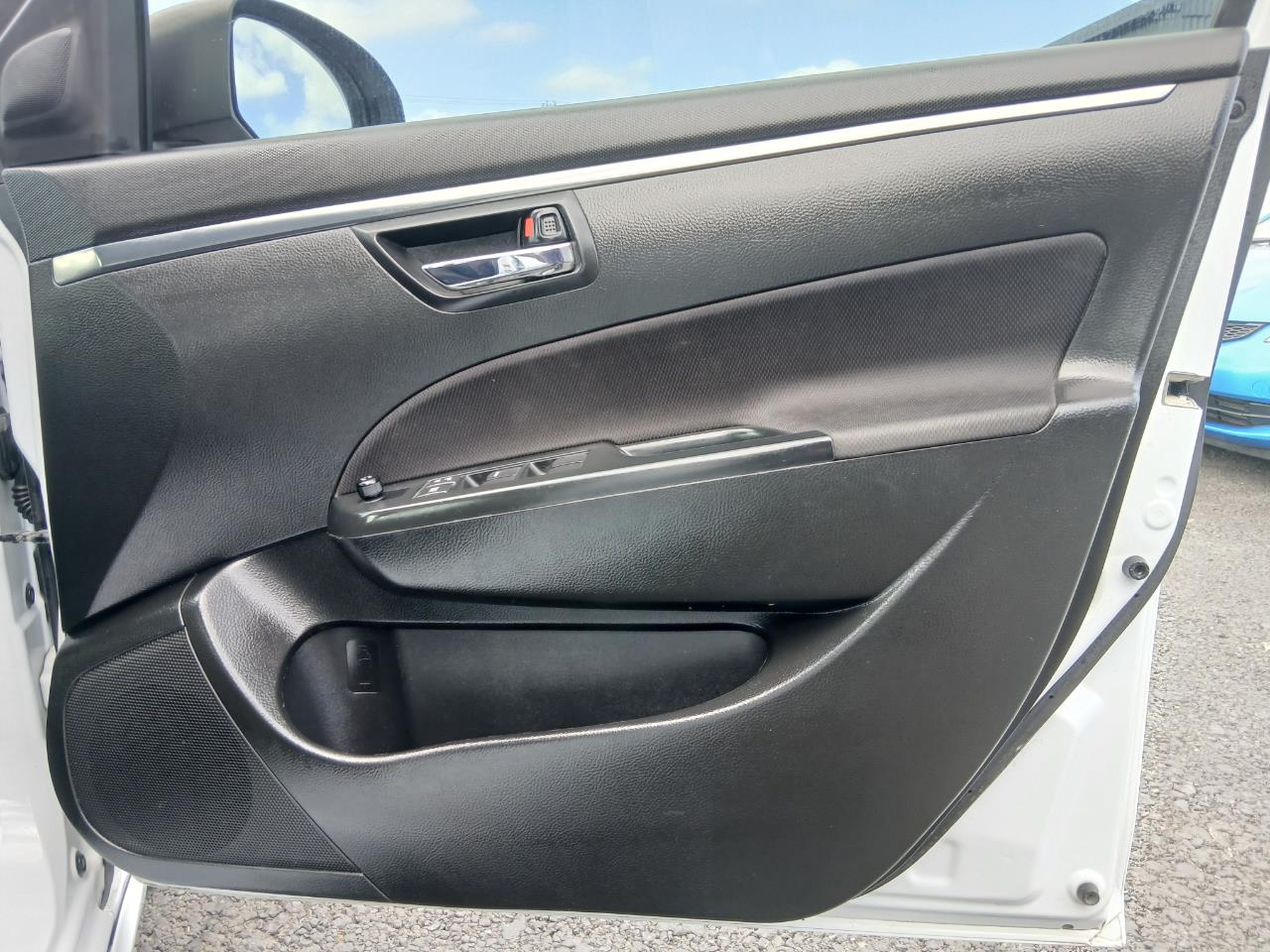 2013 Suzuki Swift