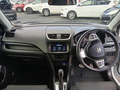 2013 Suzuki Swift - Thumbnail