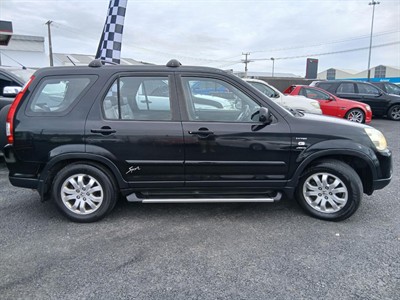 2005 Honda Crv - Thumbnail